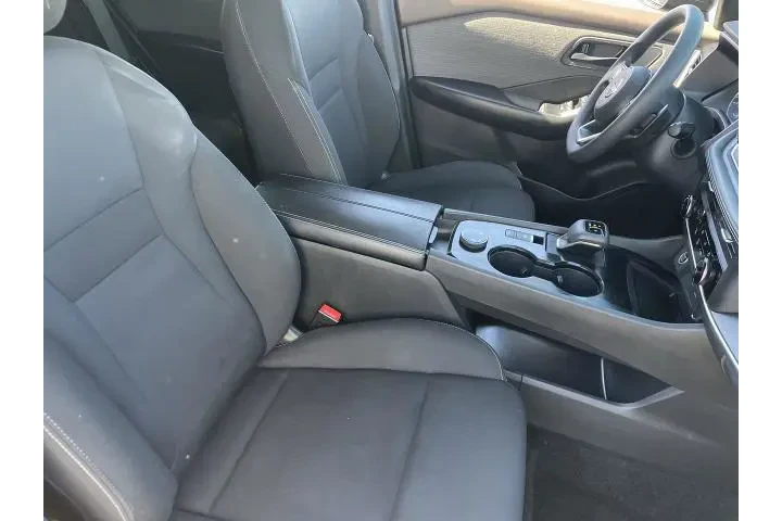 $19297 : Nissan Rogue 2023 AWD S 4dr image 10