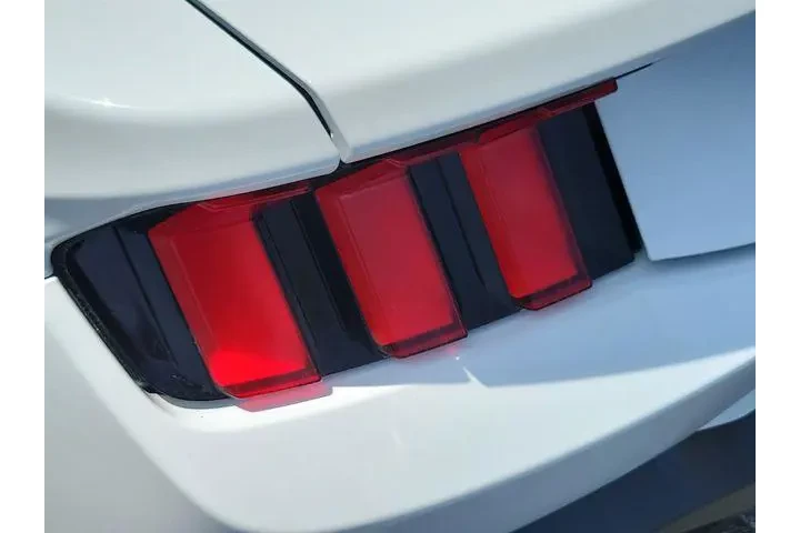 $29990 : Ford Mustang 2025 EcoBoost 2 image 5