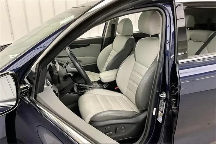 $17990 : Kia Sorento 2020 AWD SX V6 4 image 8