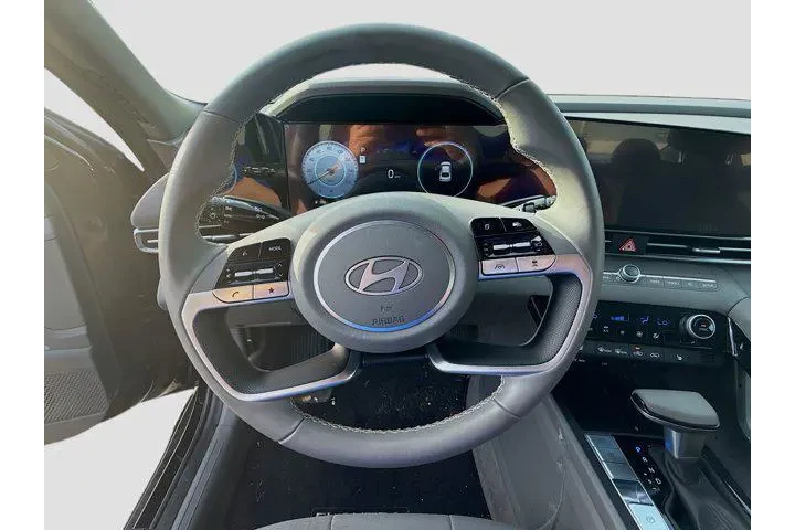 $19226 : Hyundai ELANTRA 2025 SEL Con image 8