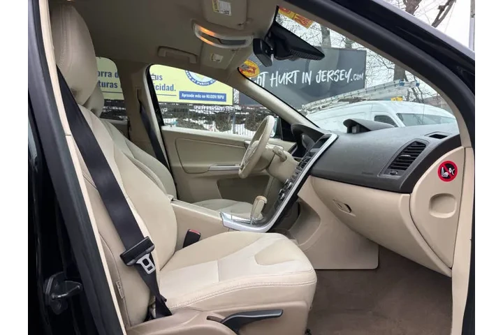 $6999 : 2011 XC60 3.2 R-Design image 9