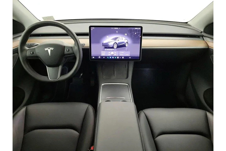 $38998 : Tesla Model Y 2023 AWD Long image 9