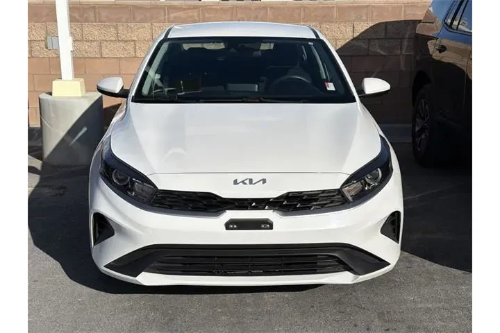 $16588 : Kia Forte 2023 LXS 4dr Sedan image 6