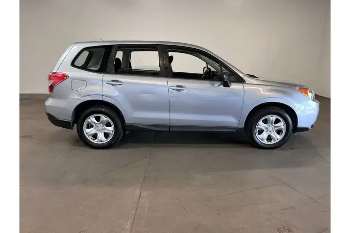 $15456 : Subaru Forester 2016 AWD 2.5 image 2
