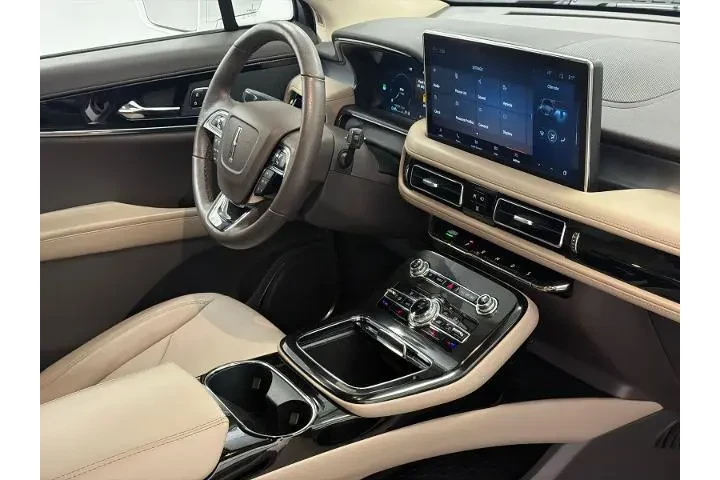 $27686 : Lincoln Nautilus 2022 AWD St image 10