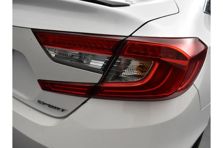$19952 : Honda Accord 2022 Sport 4dr image 7