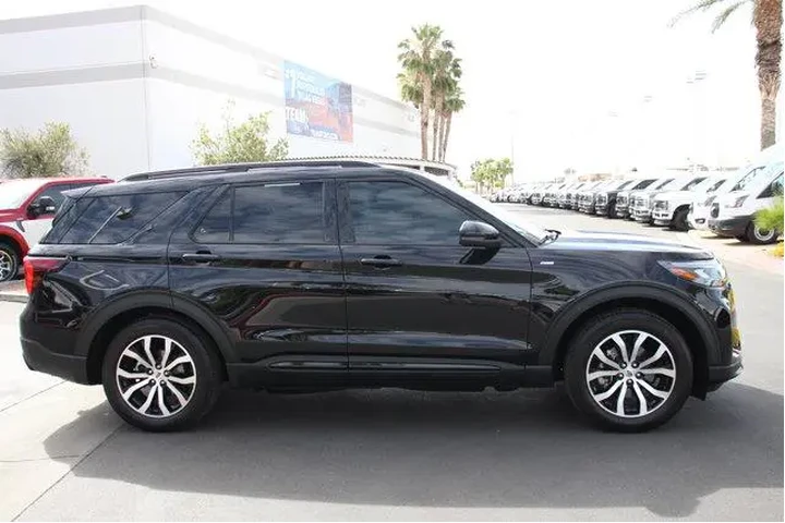 $39713 : Ford Explorer 2025 ST-Line 4 image 10