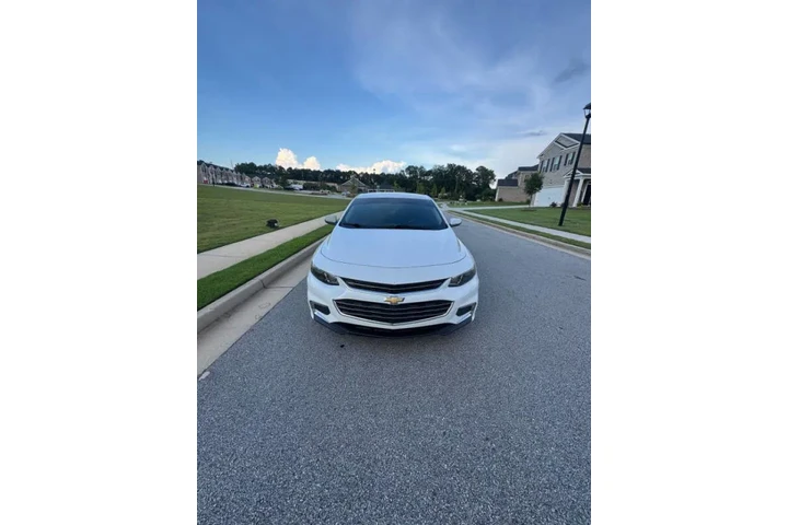 $6500 : 2016 Malibu LT image 3