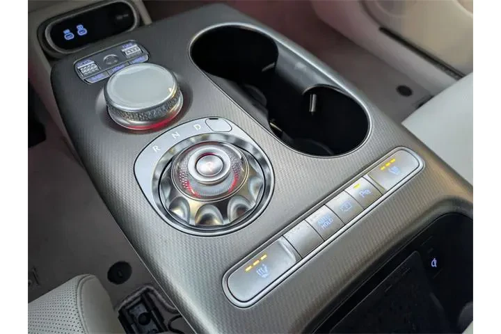 $38424 : Genesis GV60 2025 Standard 4 image 7