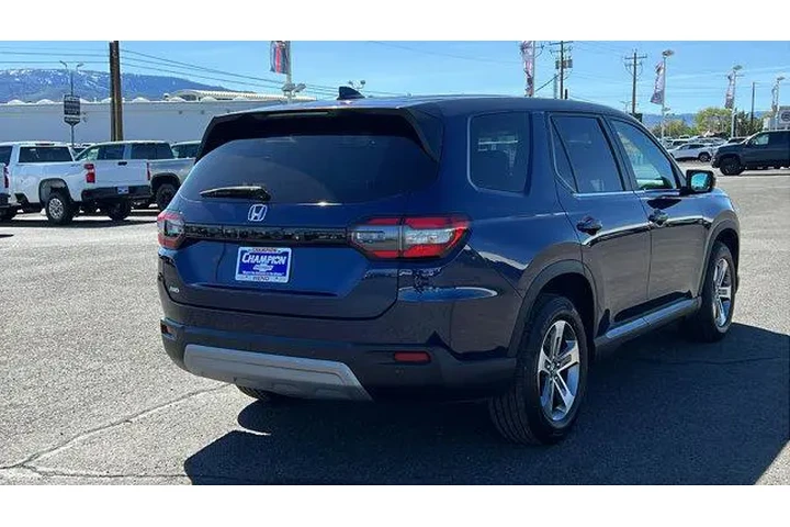 $29984 : Honda Pilot 2023 AWD EX-L 4d image 5