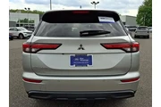 $17688 : Mitsubishi Outlander 2022 ES thumbnail