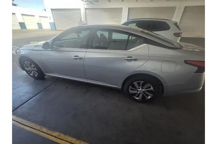 $15950 : Nissan Altima 2020 2.5 S 4dr image 7