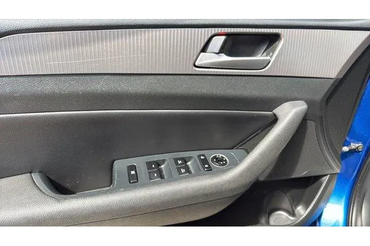 $11872 : Hyundai SONATA 2018 SEL+ 4dr image 9