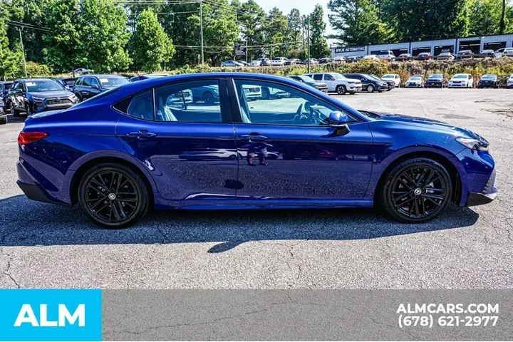 $26920 : Toyota Camry 2025 SE 4dr Sed image 9