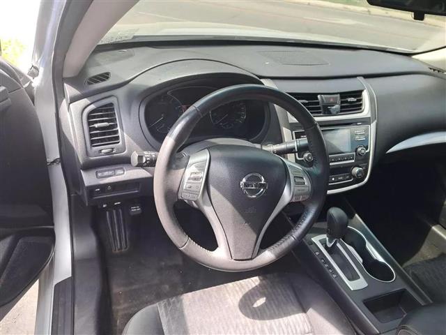 $12000 : 2017 NISSAN ALTIMA image 2