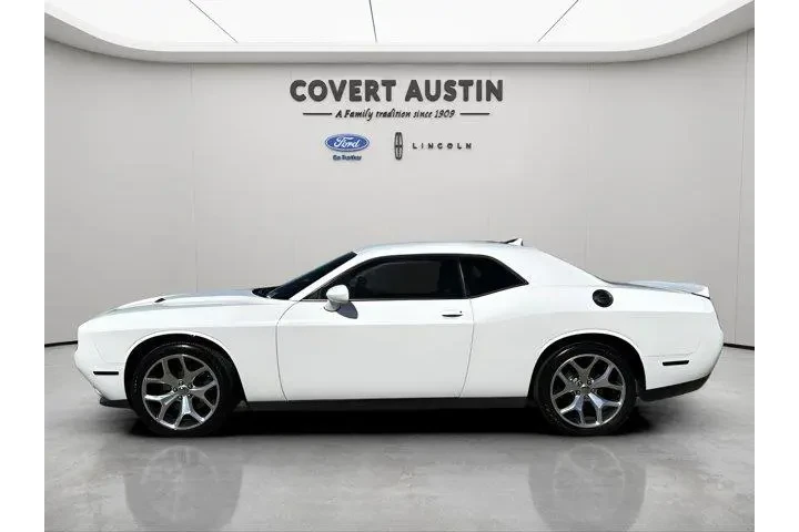 $15319 : Dodge Challenger 2016 SXT 2d image 2