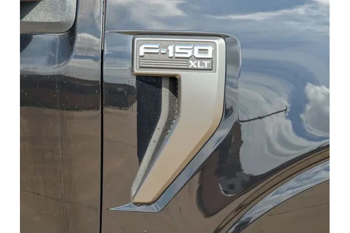 $35495 : Ford F-150 2021 4x4 Lariat 4 image 10