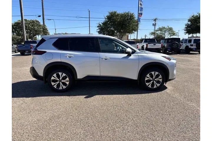 $24975 : 2023 Rogue SV image 4