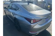 $33988 : Lexus ES 350 2022 4dr Sedan thumbnail