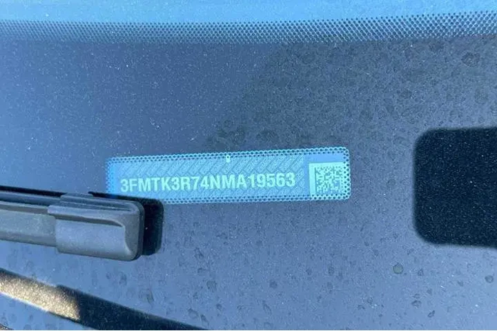 $24970 : Ford Mustang Mach-E 2022 Pre image 3