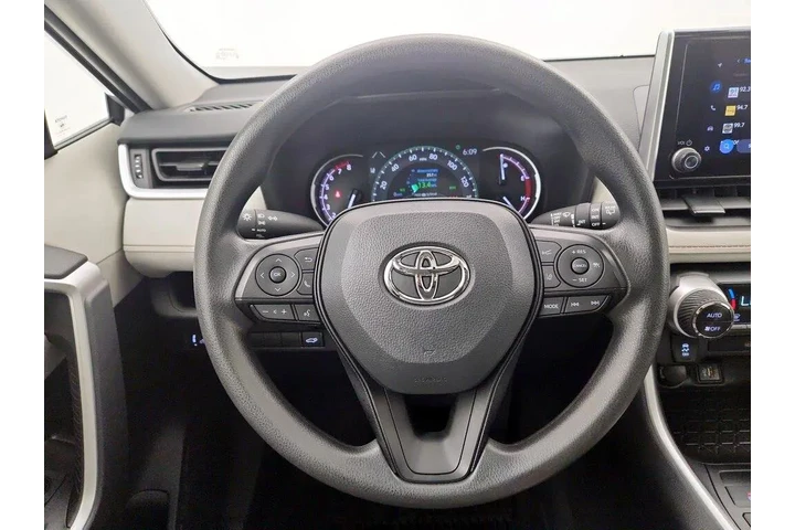 $31998 : Toyota RAV4 2024 XLE 4dr SUV image 10