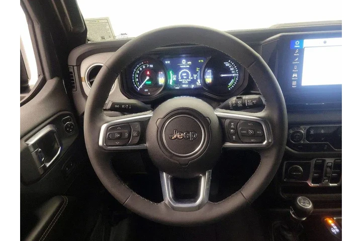 $36998 : Jeep Wrangler 2025 4x4 Sahar image 10