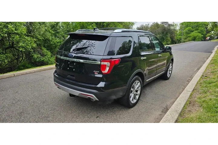 $9495 : 2016 Explorer Limited image 3