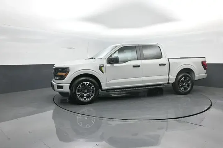 $38287 : Ford F-150 2024 4x2 STX 4dr image 4