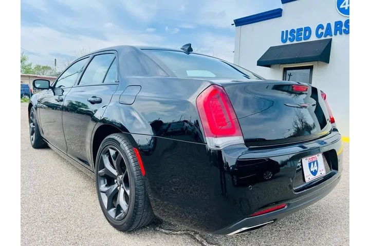 $22995 : 2021 300 S V6 RWD image 5