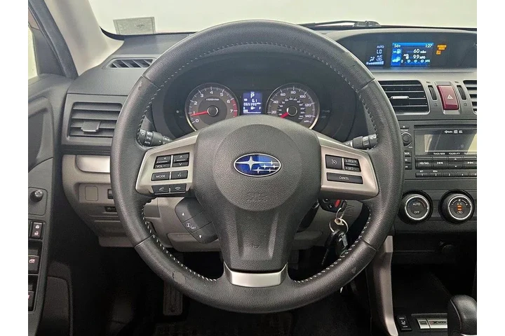 $17998 : Subaru Forester 2014 AWD 2.5 image 10