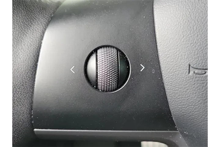 $29318 : Tesla Model Y 2022 AWD Perfo image 8