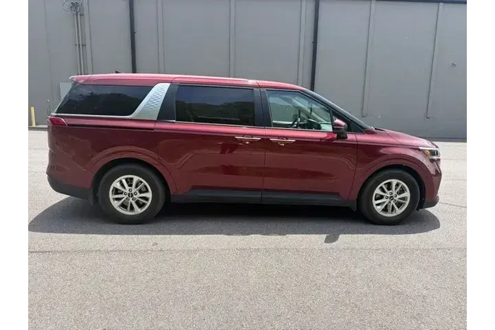 $25490 : Kia Carnival 2023 LX 4dr Min image 7