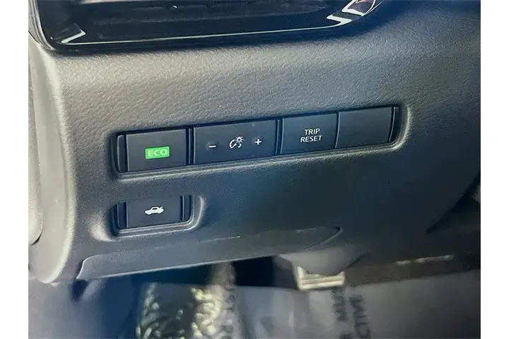 $17800 : Nissan Sentra 2023 SV 4dr Se image 10