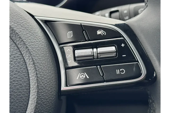 $23383 : Kia Seltos 2024 EX 4dr SUV image 8