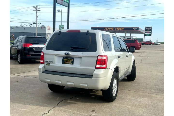 $4999 : 2009 Escape XLS FWD AT image 10