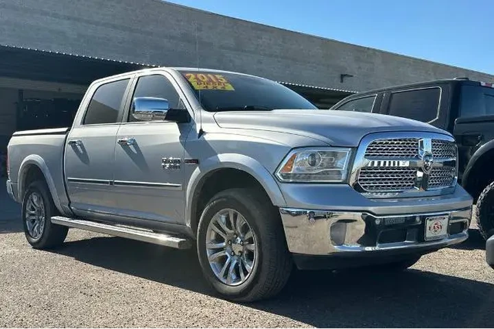 $17877 : Ram 1500 2015 4x4 Laramie Li image 2