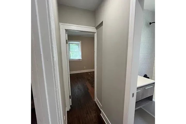 $1000 : Precious house image 3