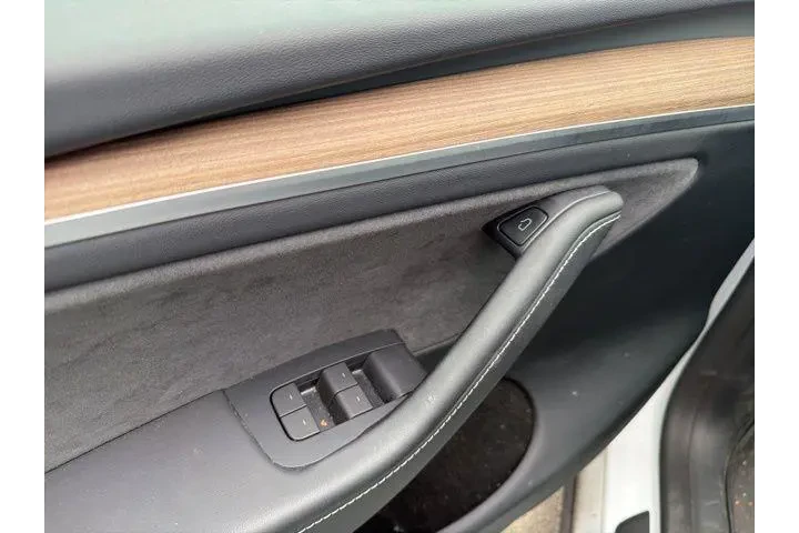 $38992 : Tesla Model Y 2024 AWD Perfo image 5