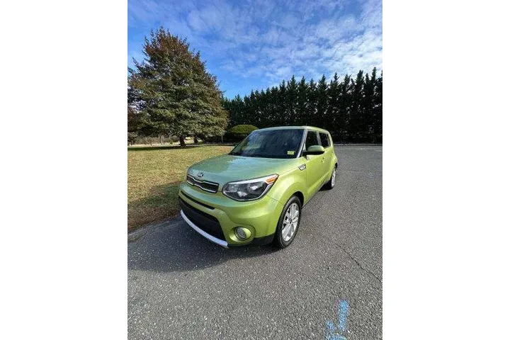 $5495 : Kia Soul 2017 + 4dr Crossove image 2