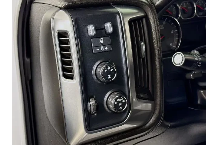 $39843 : Chevrolet Silverado 2500HD 2 image 10