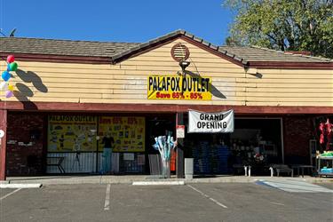 Palafox Outlet en Los Angeles