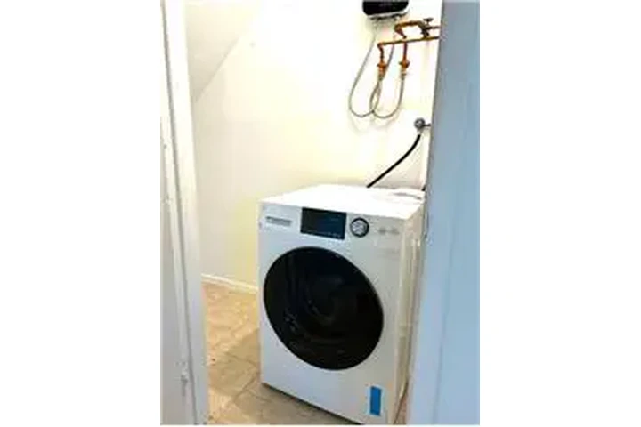 $550 : Rental property with 2 bedro image 10