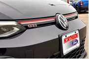 $29977 : Volkswagen Golf GTI 2023 Aut thumbnail