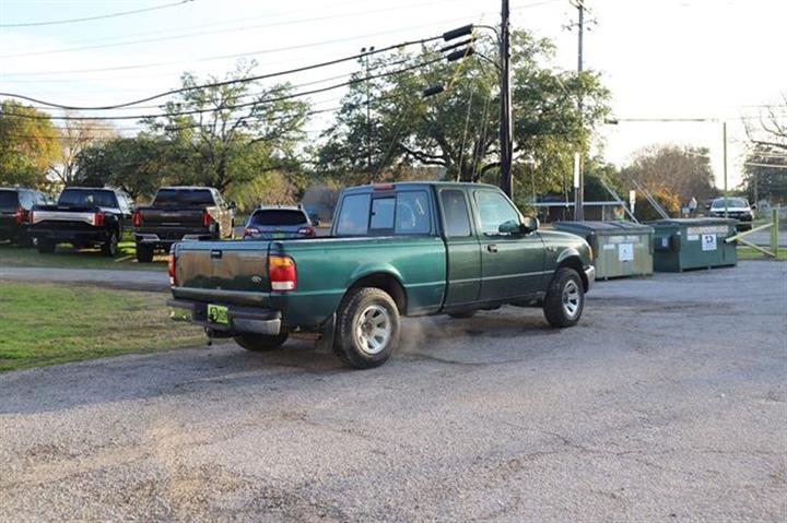 $8995 : 2003  Ranger SUPER CAB image 3