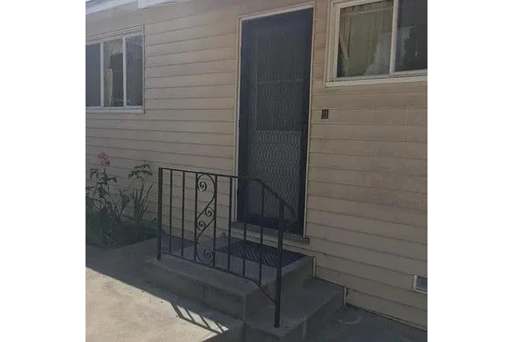 $800 : This home offers 2 bedrooms, 1 image 6