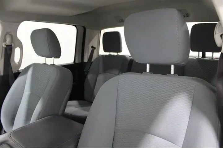 $15982 : Ram 1500 2017 4x4 Express 4d image 5