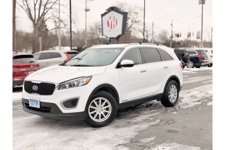 $7995 : 2016 Sorento LX V6 image 1