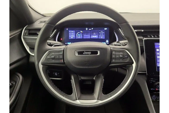 $29998 : Jeep Grand Cherokee 2024 4x4 image 10