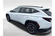 $32997 : Hyundai TUCSON Hybrid 2025 A thumbnail