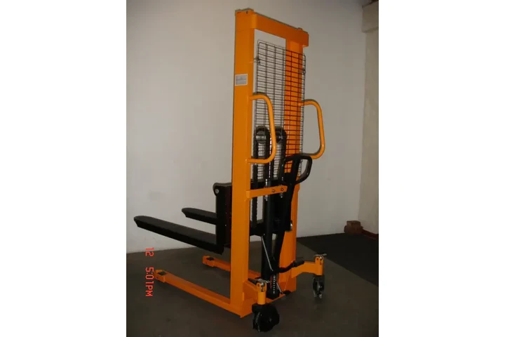 Mantenimiento Estibadoras image 3